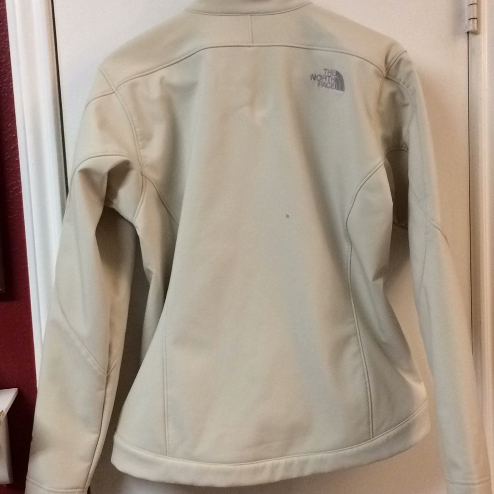 The North Face Women’s Apex Bionic Jacket NWT flaw - Picture 3 of 7